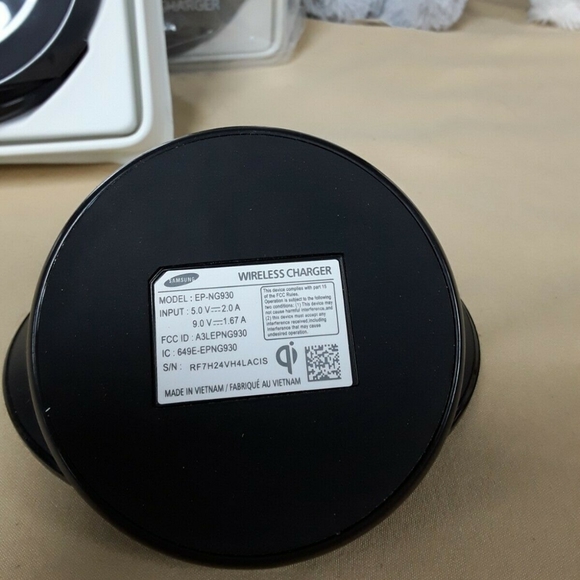 Samsung Wireless Charger EP-NG930 - wireless charg - Picture 3 of 3